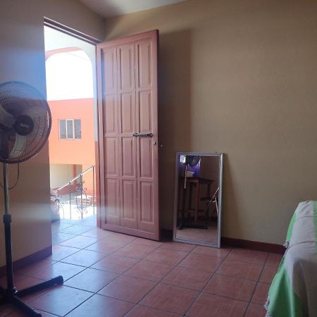 Habitacion De 2 Camas Matrimoniales Para Hasta 4 Personas. Con Excelente Ubicacion Apartment Oaxaca Ngoại thất bức ảnh